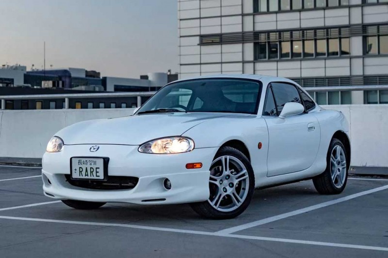 Mazda MX-5 в необычном кузове: таких было только 173 шт, а этот еще более редкий