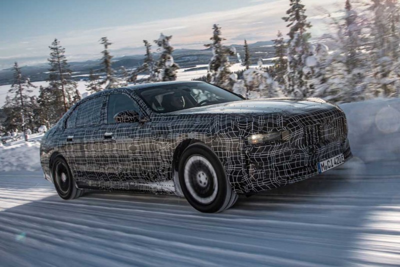 BMW i7 обещает стать первым в мире электро седаном представительского класса 3 BMW i7 обещает стать первым в мире электро седаном представительского класса