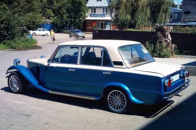 В Пятигорске замечен необычный ВАЗ-2101 в стиле автомобилей 1930-ых годов
