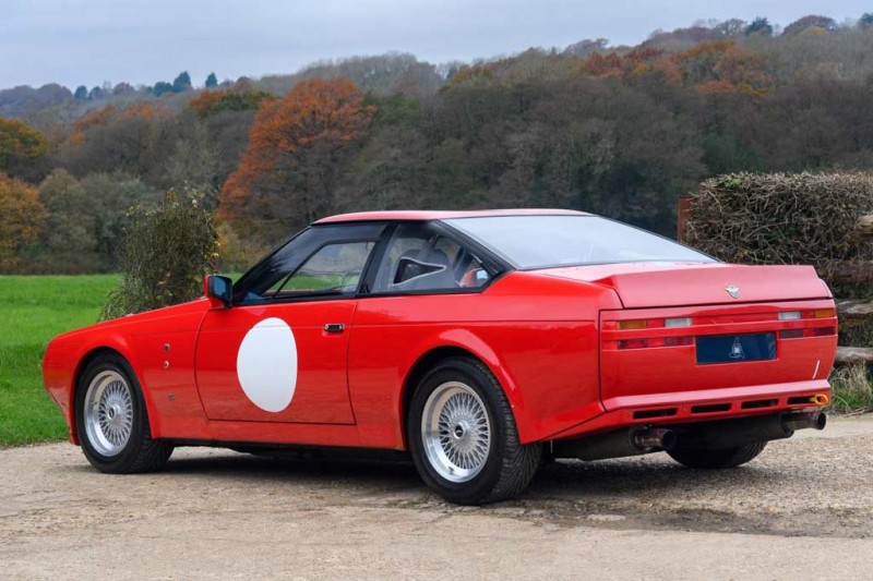 В продаже редкий Aston Martin V8 Vantage Zagato: когда-то на нем ездил &laquo;Мистер Бин&raquo;