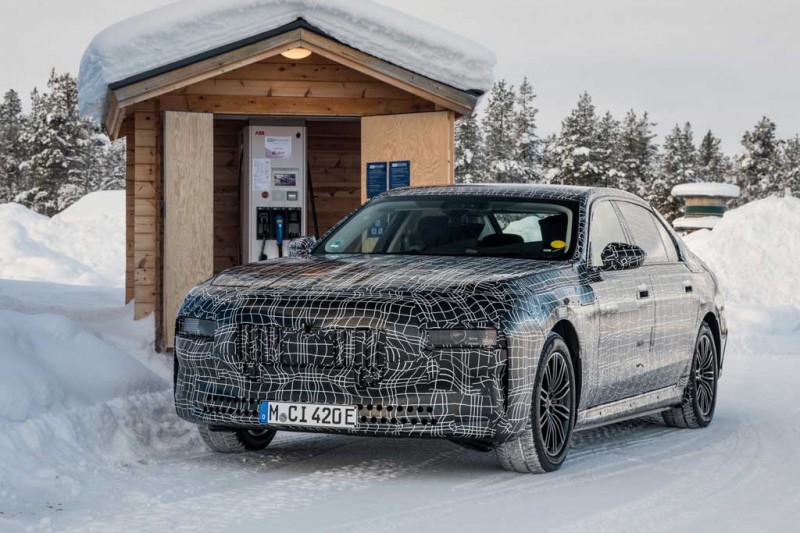 BMW i7 обещает стать первым в мире электро седаном представительского класса