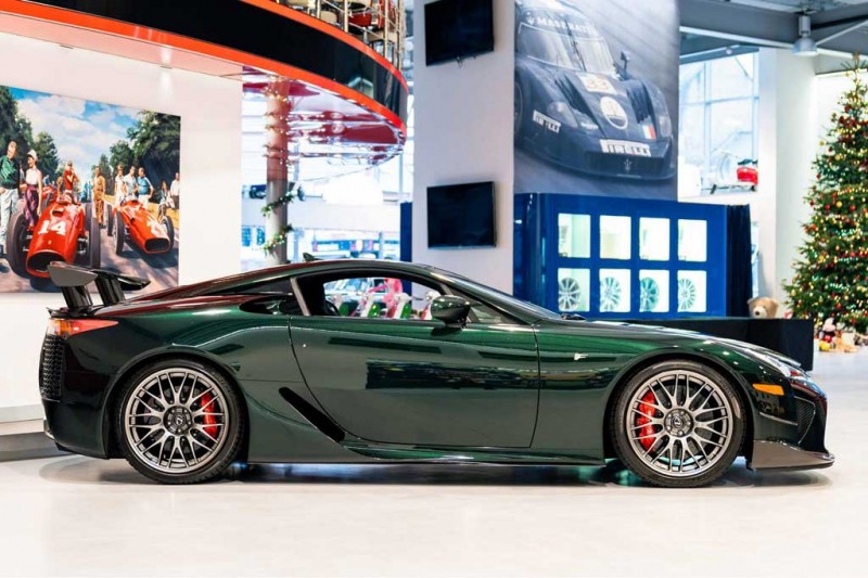 Лексус LFA в версии Nurburgring Edition за последние годы ощутимо прибавил в цене