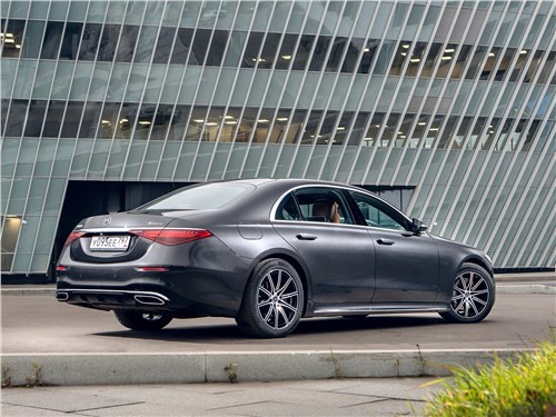 Тест-драйв Mercedes-Benz S-Class (поколение W223) - Измеряем степень витальности