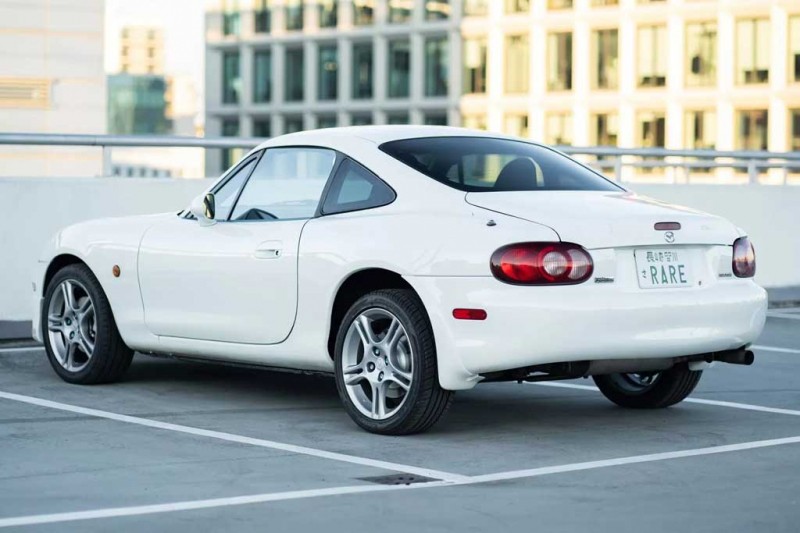 Mazda MX-5 в необычном кузове: таких было только 173 шт, а этот еще более редкий