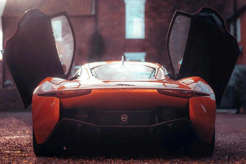 Jaguar C-X75 из фильма про Бонда продают за ₽85 млн: однако ездить на нем нельзя