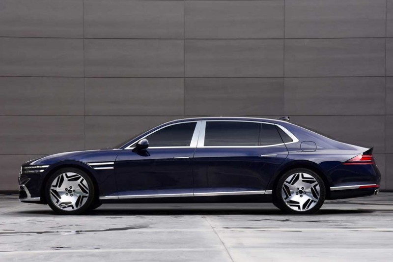 Genesis G90 2022: корейцы представили флагманский седан второго поколения