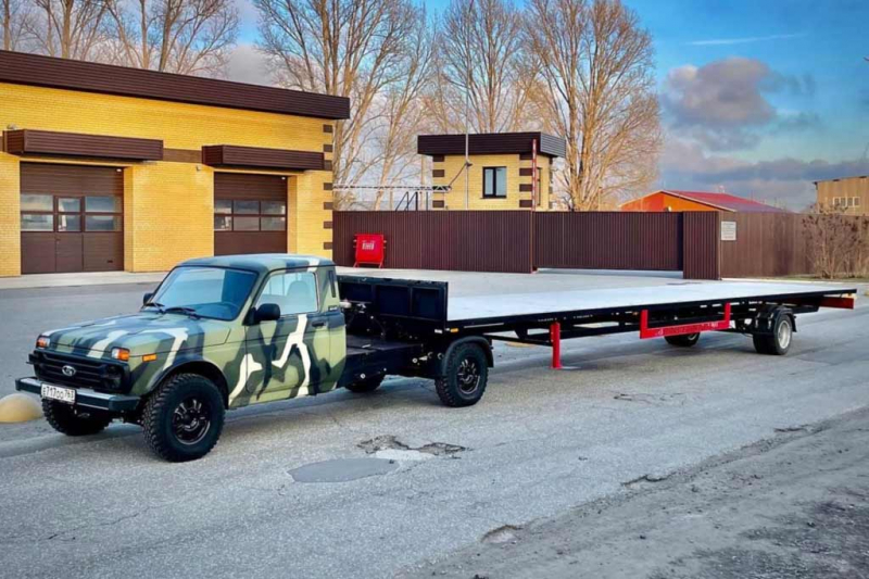 Классический внедорожник Lada Niva переделали в компактный тягач