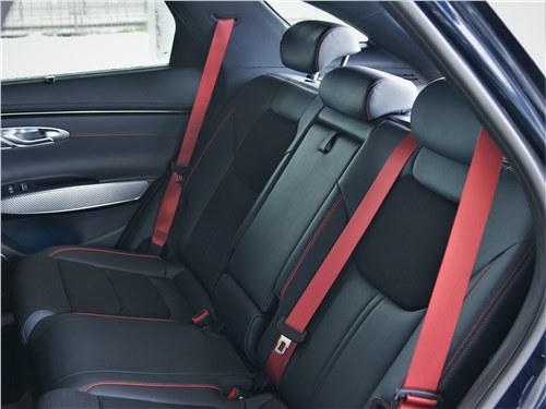 Genesis GV70: есть ли польза от корейских технологий?