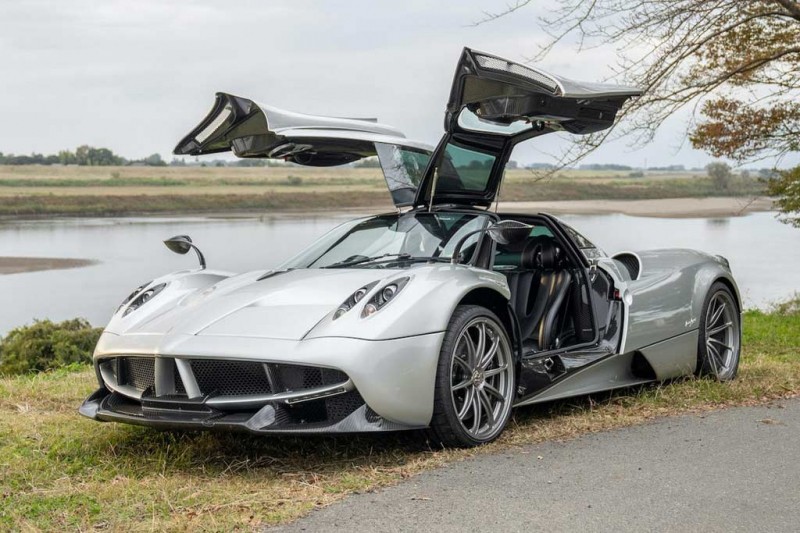 За ранний Pagani Huayra с пакетом &laquo;Pacchetto Tempesta&raquo; готовы выложить 151 млн руб