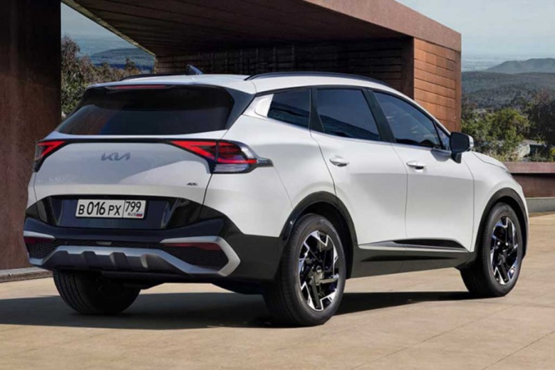 Почти +300 000 руб: названы движки и базовая цена нового KIA Sportage 5