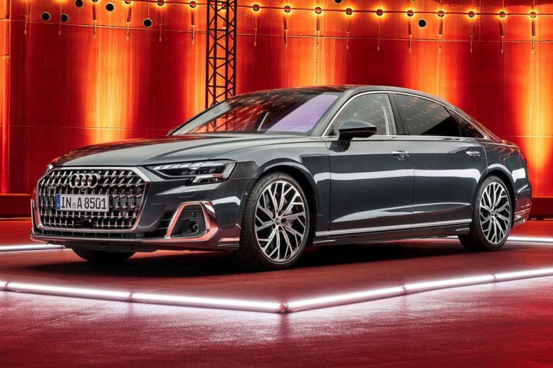 Audi перечислила новинки для России на 2022 год: загибайте пальцы