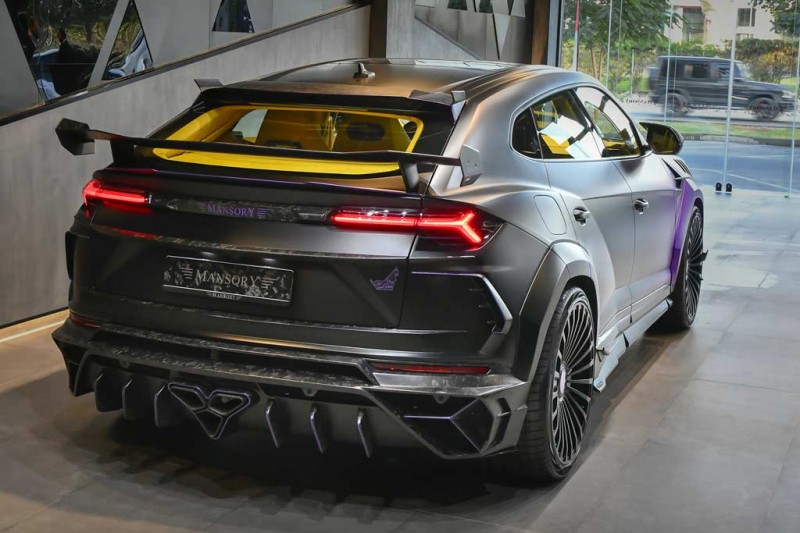 К открытию бутика Mansory в ОАЭ тюнеры подготовили спецверсии люксовых SUV 2 К открытию бутика Mansory в ОАЭ тюнеры подготовили спецверсии люксовых SUV