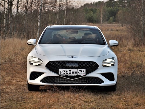Тест-драйв Genesis G70 (поколение I рестайлинг) - Новый Genesis G70 расправляет крылья и учится летать