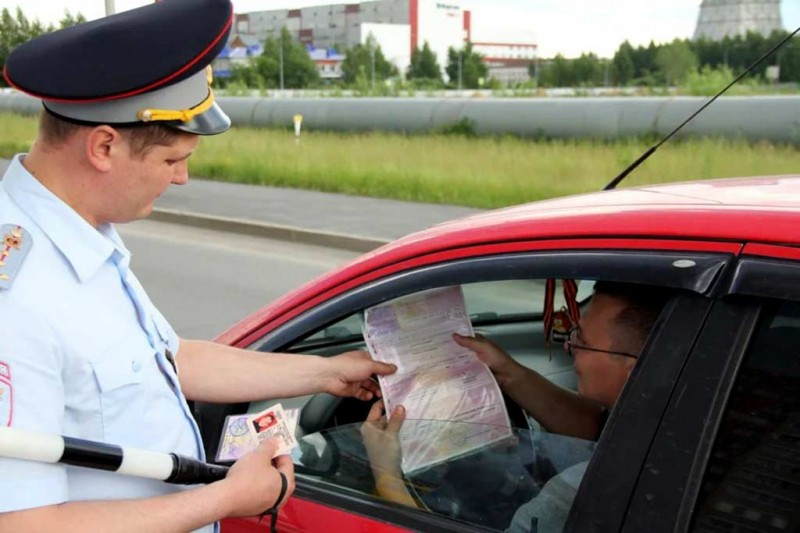 Штраф за отсутствие номера авто в полисе ОСАГО: насколько это легально?