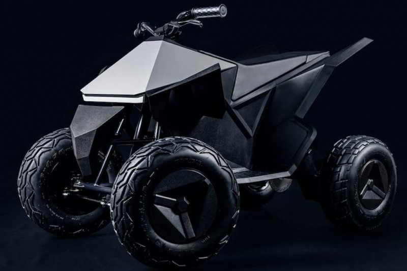 Кибер квадроцикл: Илон Маск презентовал детский Tesla Cyberquad