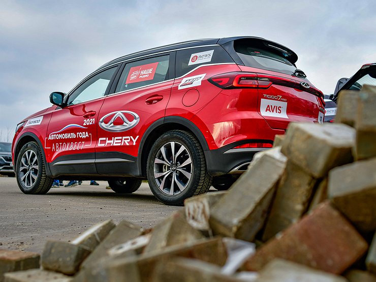 Китайская «резня бензопилой»: проходим сложный квест на машинах марки Chery