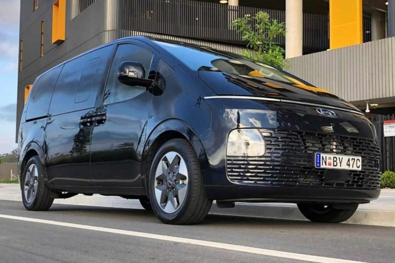 Hyundai Staria скоро появится в России: будет не только вэн, но и фургон