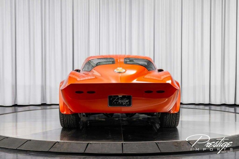 Доработанный Corvette 1964 года с мотором LS6 V8 продают за 30 млн рублей