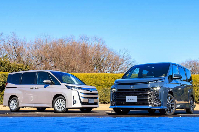 Японцы официально представили минивэны Toyota Noah и Voxy нового поколения