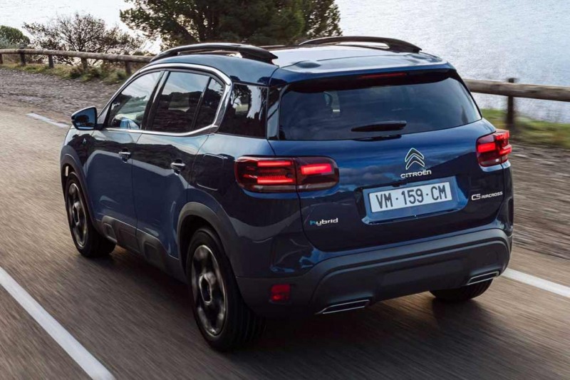 Citroen C5 Aircross 2022 года: обновленные внешность и салон, но прежняя «начинка» 3 Citroen C5 Aircross 2022 года: обновленные внешность и салон, но прежняя «начинка»