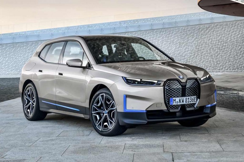 Новинки BMW для России на 2022 год: в компании не раскрывают все карты