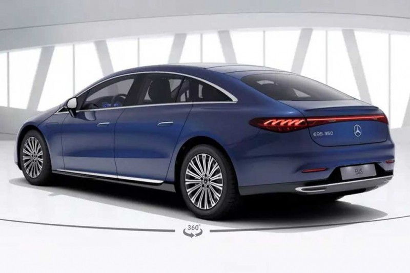 Базовый Mercedes EQS 350 с более простым мотором и урезанным оснащением