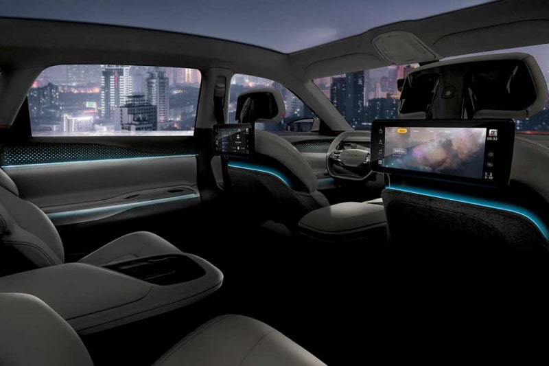 На выставке CES 2022 американцы показали электрический Chrysler Airflow Concept