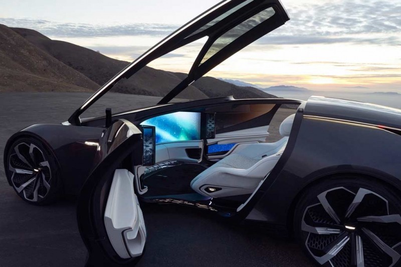 Cadillac InnerSpace Concept: полноценный автопилот и максимальный комфорт в салоне