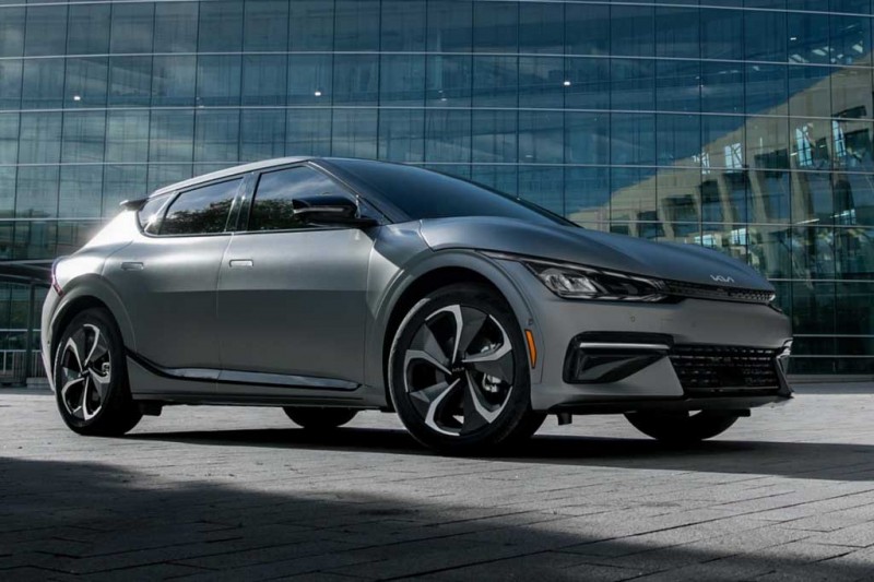 Брать будете? Названа цена новой электрической модели KIA EV6