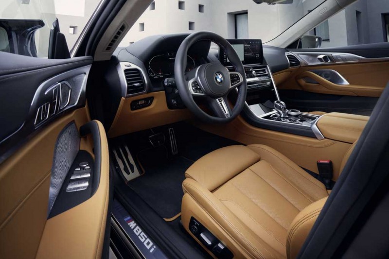 Немцы презентовали BMW 8-Series 2022: измененная внешность и расширенное оснащение