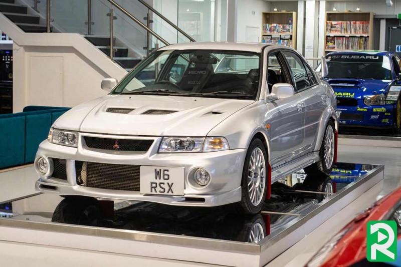 Mitsubishi Lancer Evolution VI RSX 2000 года продают за ₽4,7 млн: таких было только 30 шт