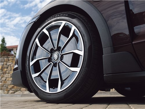 Porsche Taycan Cross Turismo - может ли электрокар быть настоящим Porsche?