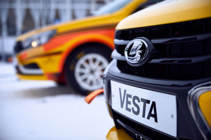 &laquo;Злюка&raquo; за 2,5 млн: обзор самой крутой и дорогой LADA Vesta в России