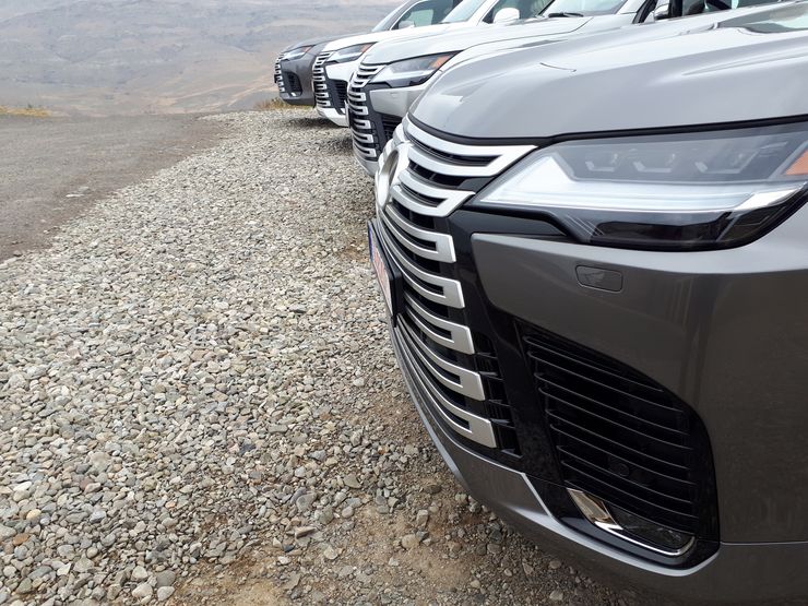 Князь и грязи: первый тест-драйв новейшего рамного &laquo;премиала&raquo; Lexus LX
