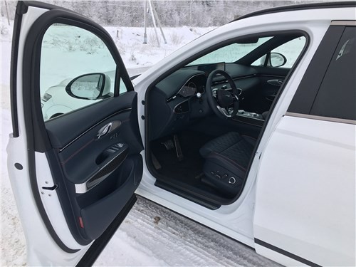 Зачем смотреть в сторону Audi, когда есть Genesis GV70
