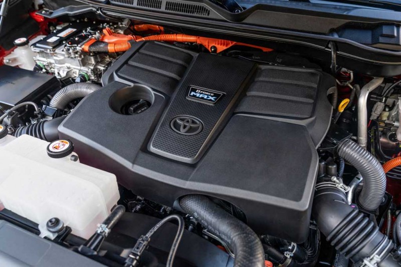Представлен новый внедорожник Toyota Sequoia 2022 третьего поколения