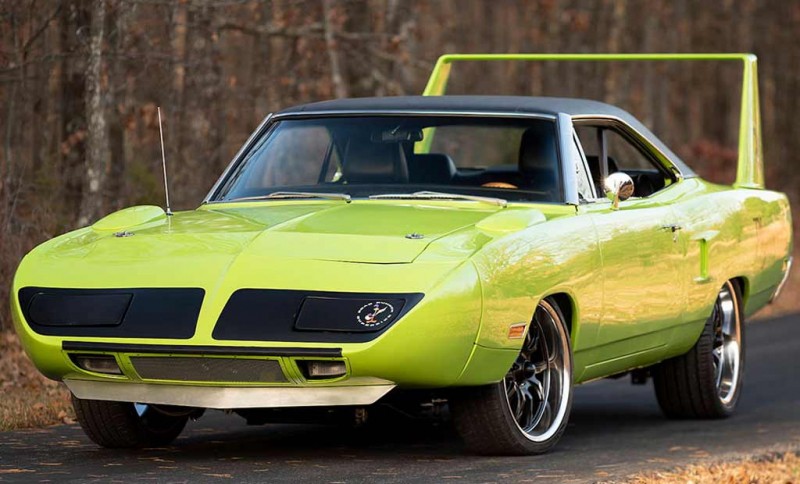 Реплику Plymouth Superbird 1970 планируют продать за $300 000