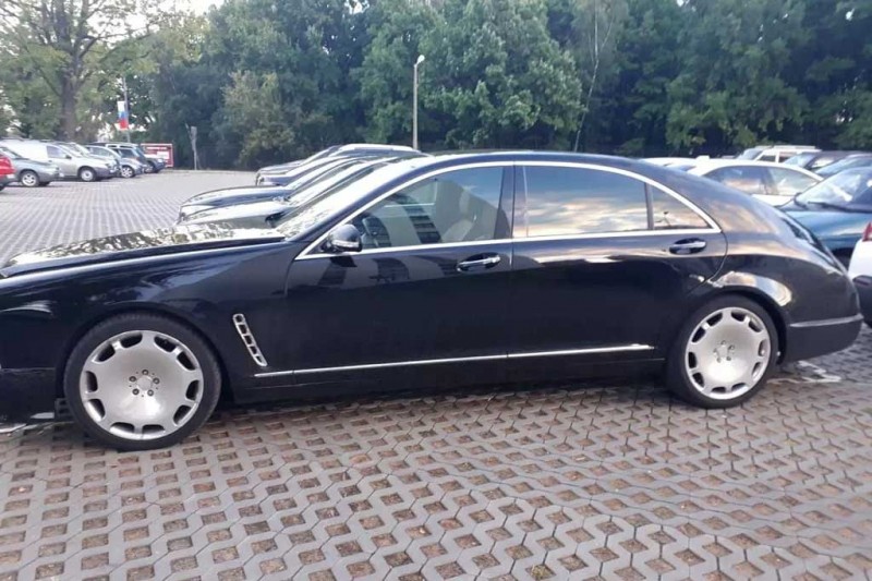 В Москве замечен Mercedes S-Class W221, стилизованный под &laquo;Победу&raquo;