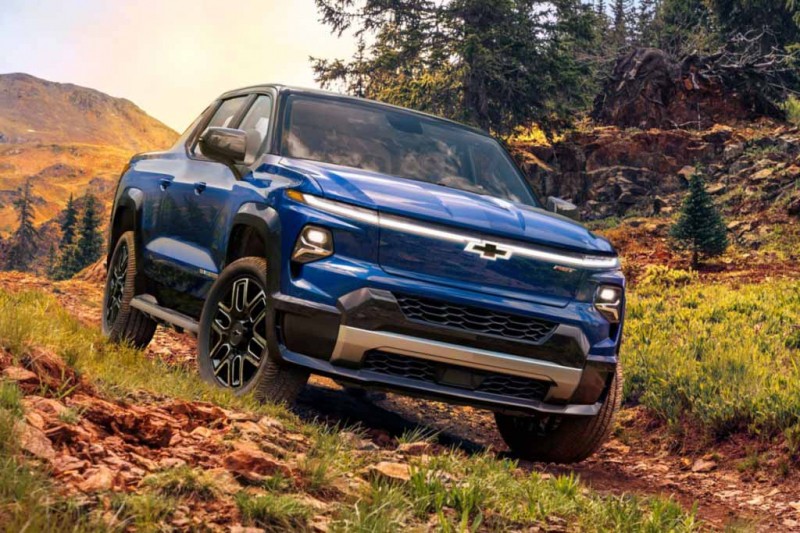 Электрический Chevrolet Silverado EV оказался упрощенной версией Hummer EV
