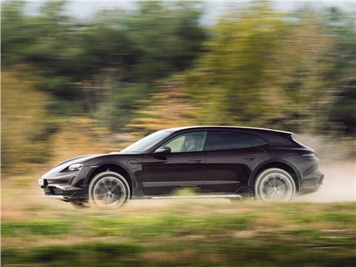 Porsche Taycan Cross Turismo - может ли электрокар быть настоящим Porsche?