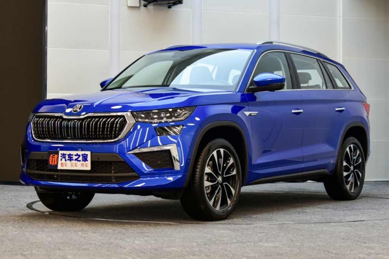 Skoda Kodiaq 2022 получил салон как у Октавии: но в РФ он не появится
