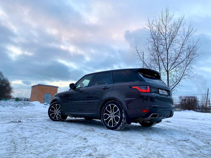 &laquo;Толстовку&raquo; на пиджак: тест-драйв Range Rover Sport 2022 модельного года