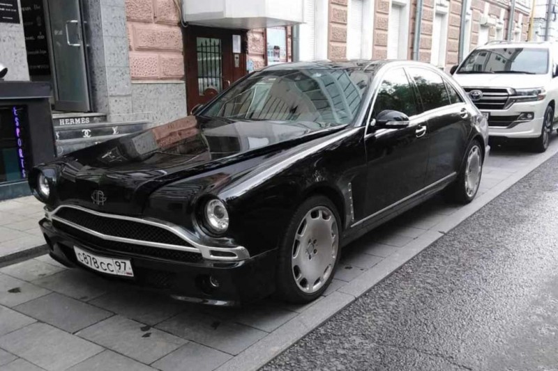 В Москве замечен Mercedes S-Class W221, стилизованный под &laquo;Победу&raquo;