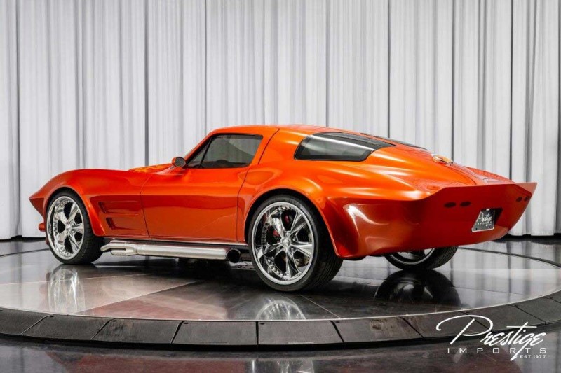 Доработанный Corvette 1964 года с мотором LS6 V8 продают за 30 млн рублей