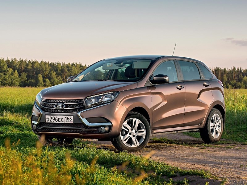 АвтоВАЗ отказался от обновлений Lada Largus и Lada Xray