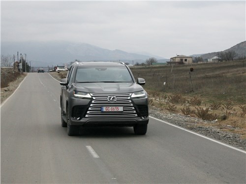 Lexus LX - когда обновление идет на пользу