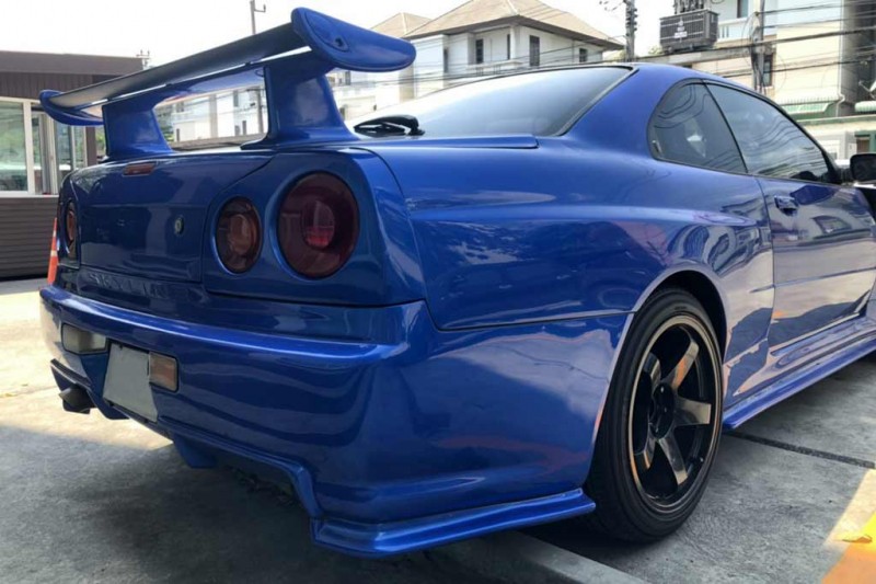 В Таиланде продают Nissan Skyline GT-R R34 дешевле 1 млн рублей: в чем здесь подвох?