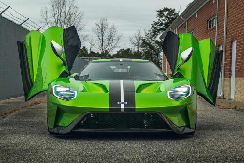 В продаже Ford GT в необычном ярко-зеленом цвете: это была опция за 2,3 млн рублей 1 В продаже Ford GT в необычном ярко-зеленом цвете: это была опция за 2,3 млн рублей