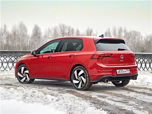 Volkswagen Golf GTI - почему он сегодня бесполезен