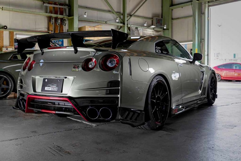 В Японии продают суперкар Nissan GT-R T-Spec от ателье Top Secret